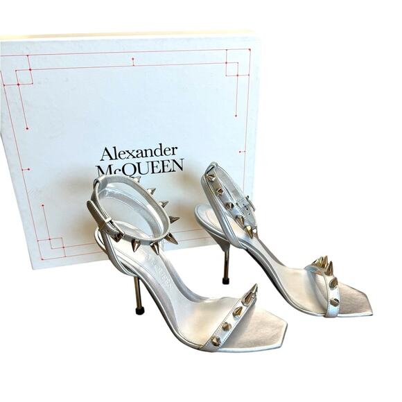 NIB ALEXANDER MCQUEEN Women’s Silver Punk Stud Metallic Ankle-Strap Sandals - Picture 15 of 15